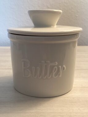Butter Crock, French Butter Keeper with Water Line for Counter